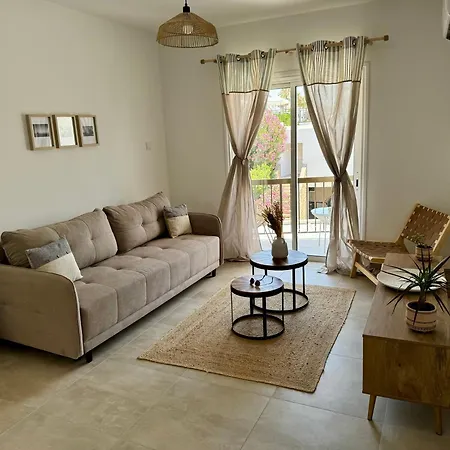 Luxury Two Bed Kato Flat * Пафос