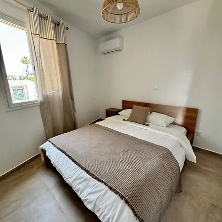 Luxury Two Bed Kato Flat *