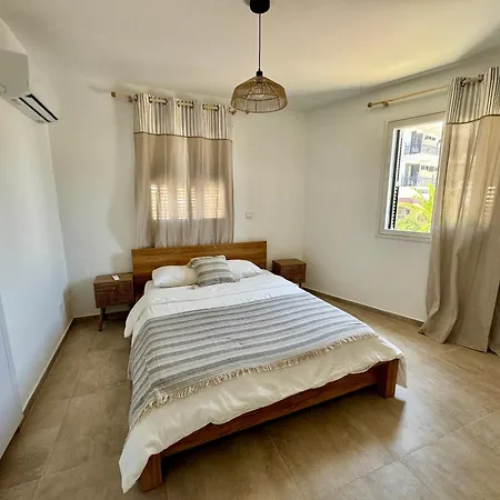 Luxury Two Bed Kato Flat *
