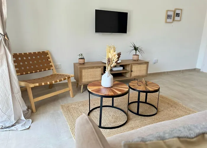 Luxury Two Bed Kato Flat Διαμέρισμα *